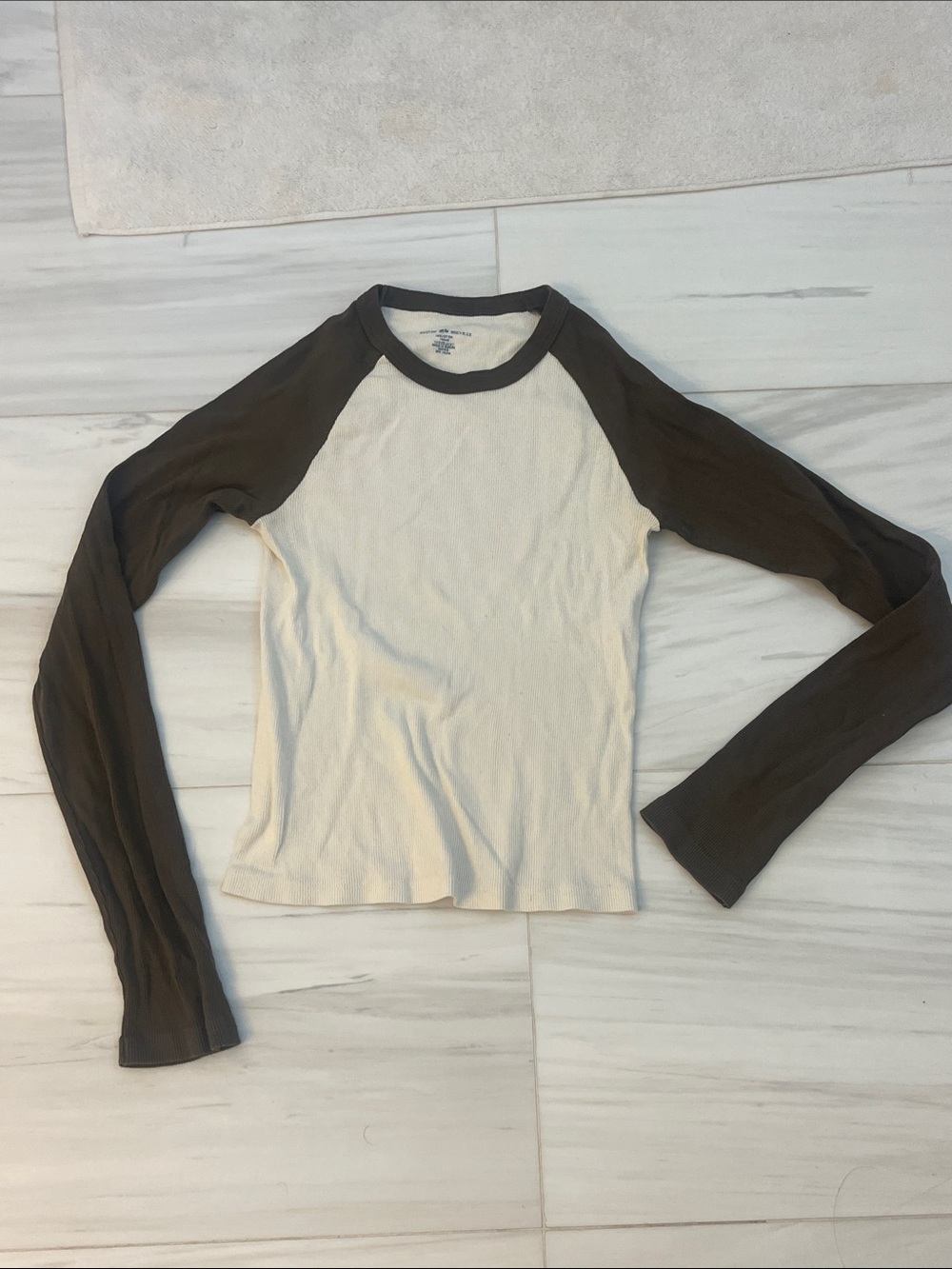 Brandy Melville Long Sleeve Baseball Tee - Cream and Dark Brown